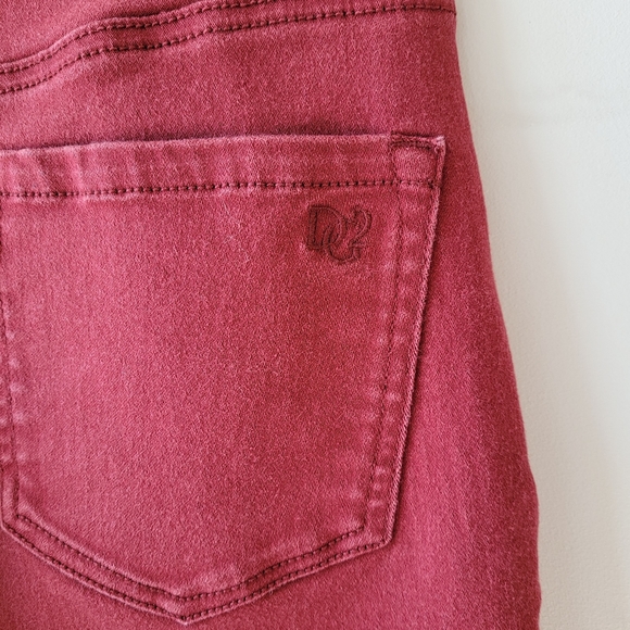 DG2 Burgundy Red Stretchy Mid Rise Super Flare Bell Bottom Jeans Size 6 - Picture 8 of 16